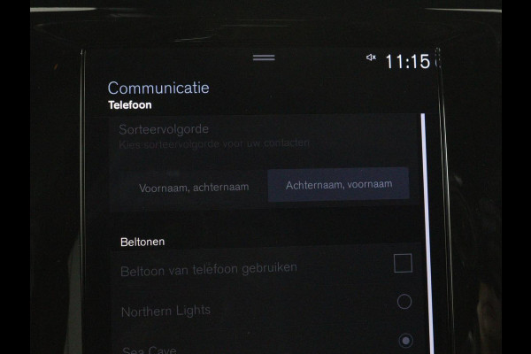 Volvo V60 2.0 T8 Recharge AWD Inscription | Panoramadak | Bowers & Wilkins | Head-Up | Massage | Ventilatie | Trekhaak | 360 Camera | Leder | Carplay | Achterbankverwarming | Navigatie | PHEV