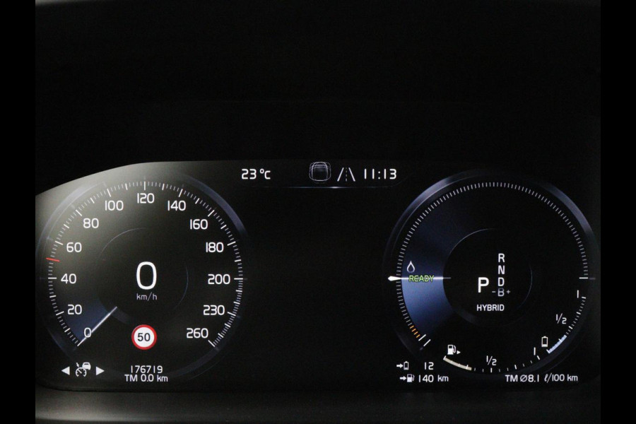 Volvo V60 2.0 T8 Recharge AWD Inscription | Panoramadak | Bowers & Wilkins | Head-Up | Massage | Ventilatie | Trekhaak | 360 Camera | Leder | Carplay | Achterbankverwarming | Navigatie | PHEV
