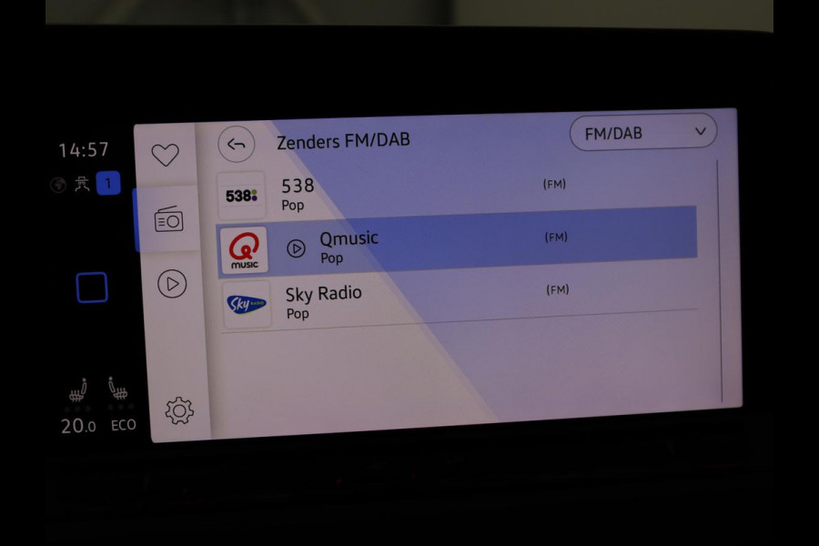 Volkswagen Golf 1.4 eHybrid Style | Stoelverwarming | Carplay | Sfeerverlichting | Navigatie | Full LED | Standkachel | Massage | Adaptive cruise | Memory