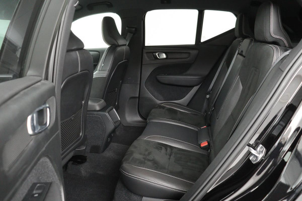 Volvo XC40 1.5 T3 R-Design | Leder/Alcantara | Full LED | Navigatie | PDC | Climate control | Getint glas | Cruise control