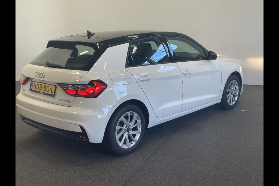Audi A1 Sportback 30 TFSI 110pk Automaat Advanced Climate Control Navigatie Apple Carplay/Android Auto Voorstoelen verwarmd Cruise control Lichtmetalen velgen Two Tone
