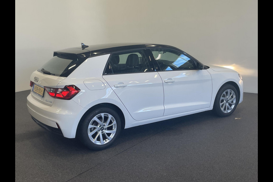 Audi A1 Sportback 30 TFSI 110pk Automaat Advanced Climate Control Navigatie Apple Carplay/Android Auto Voorstoelen verwarmd Cruise control Lichtmetalen velgen Two Tone