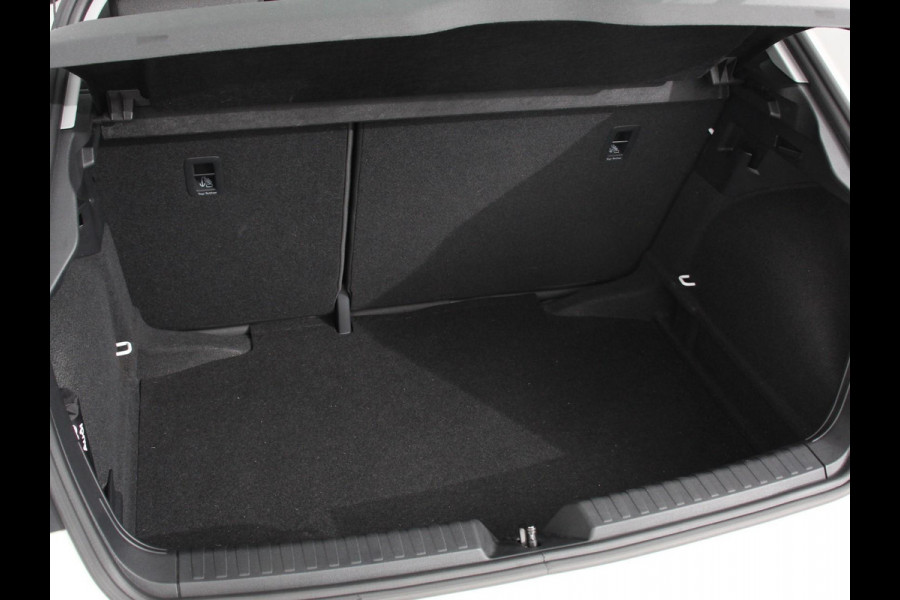Audi A1 Sportback 30 TFSI 110pk Automaat Advanced Climate Control Navigatie Apple Carplay/Android Auto Voorstoelen verwarmd Cruise control Lichtmetalen velgen Two Tone