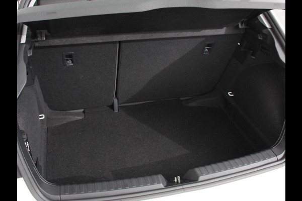 Audi A1 Sportback 30 TFSI 110pk Automaat Advanced Climate Control Navigatie Apple Carplay/Android Auto Voorstoelen verwarmd Cruise control Lichtmetalen velgen Two Tone