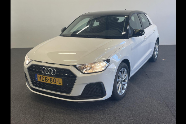 Audi A1 Sportback 30 TFSI 110pk Automaat Advanced Climate Control Navigatie Apple Carplay/Android Auto Voorstoelen verwarmd Cruise control Lichtmetalen velgen Two Tone