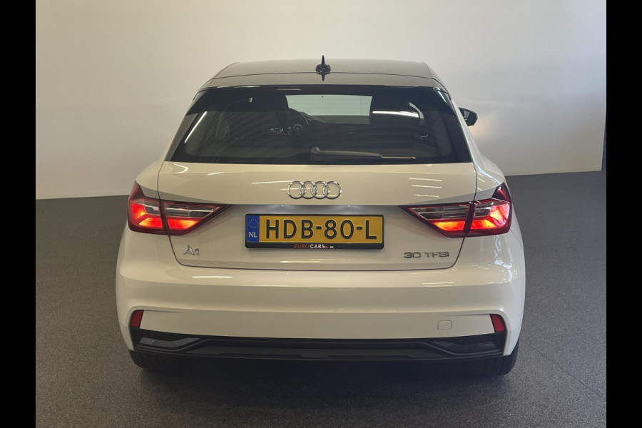 Audi A1 Sportback 30 TFSI 110pk Automaat Advanced Climate Control Navigatie Apple Carplay/Android Auto Voorstoelen verwarmd Cruise control Lichtmetalen velgen Two Tone
