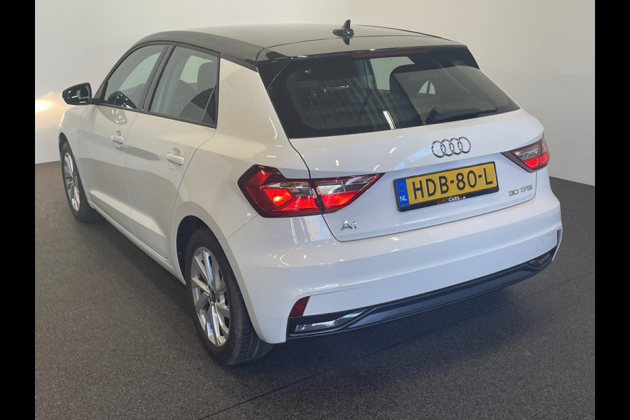 Audi A1 Sportback 30 TFSI 110pk Automaat Advanced Climate Control Navigatie Apple Carplay/Android Auto Voorstoelen verwarmd Cruise control Lichtmetalen velgen Two Tone