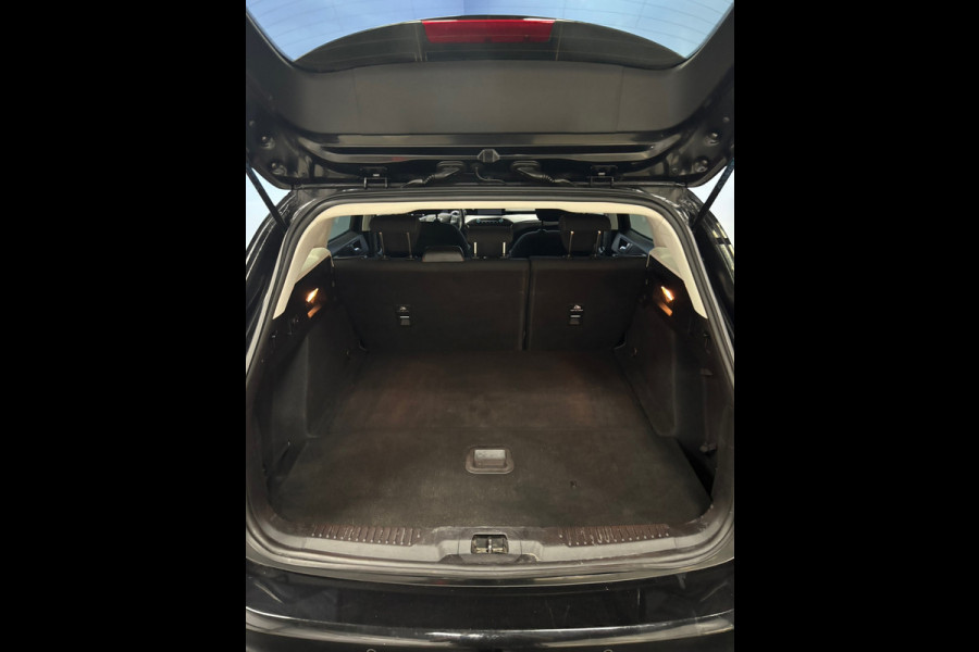Ford FOCUS Wagon 1.0 EcoBoost Hybrid Trend Edition Business Airco | Cruise | Navi | Camera | Trekhaak
