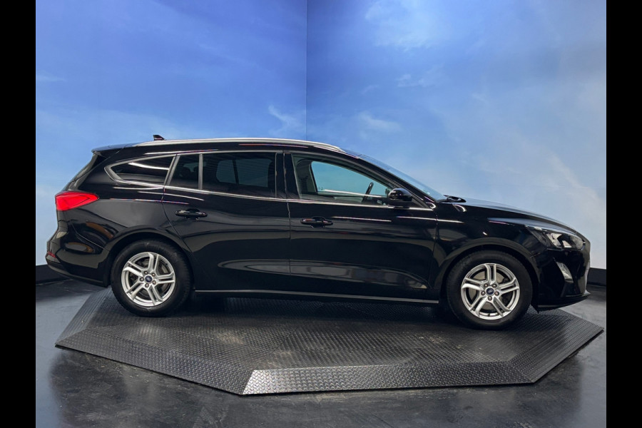 Ford FOCUS Wagon 1.0 EcoBoost Hybrid Trend Edition Business Airco | Cruise | Navi | Camera | Trekhaak