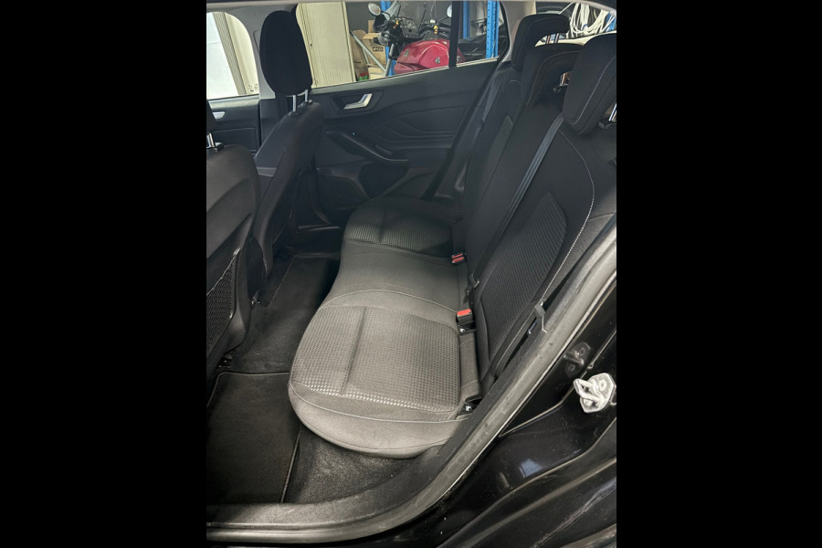 Ford FOCUS Wagon 1.0 EcoBoost Hybrid Trend Edition Business Airco | Cruise | Navi | Camera | Trekhaak