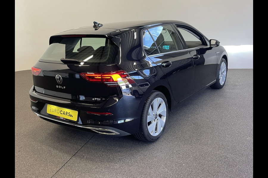 Volkswagen Golf 1.5 eTSI Style Airco ECC Carplay Navi Adaptive Crusie Control Massagestoel AGR Ambiente verlichting