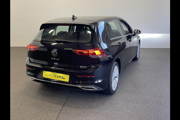 Volkswagen Golf 1.5 eTSI Style Airco ECC Carplay Navi Adaptive Crusie Control Massagestoel AGR Ambiente verlichting