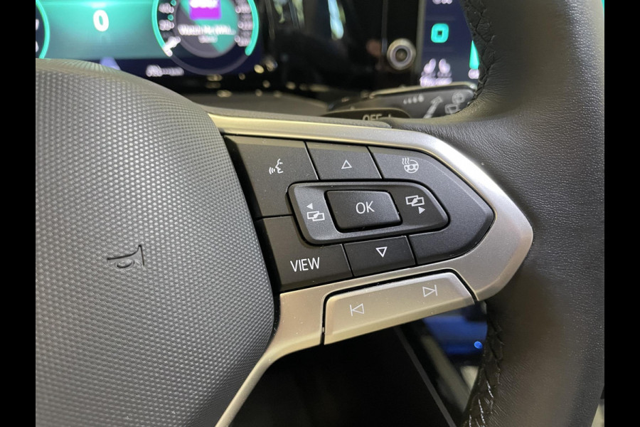 Volkswagen Golf 1.5 eTSI Style Airco ECC Carplay Navi Adaptive Crusie Control Massagestoel AGR Ambiente verlichting