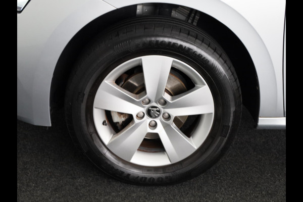 Škoda Kamiq 1.0 TSI Ambition 110pk Automaat | Navigatie via App | Parkeersensoren | Cruise controle