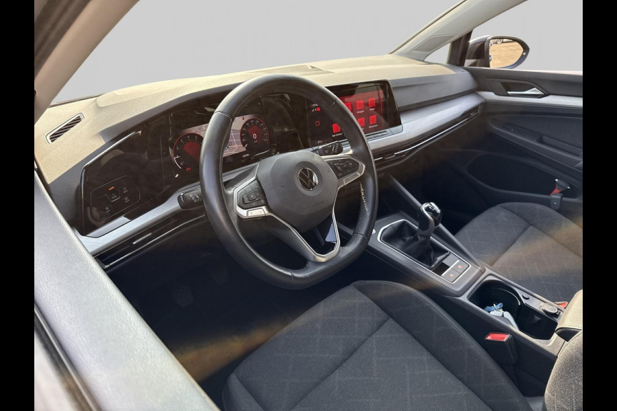 Volkswagen Golf 1.0 TSI Life  | navigatie | ACC | LED | Apple Carplay/Android Auto