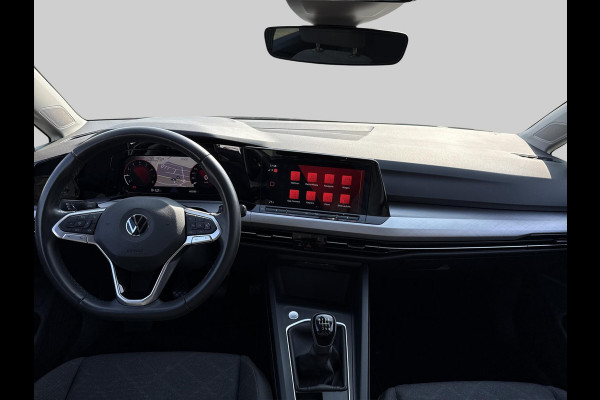 Volkswagen Golf 1.0 TSI Life  | navigatie | ACC | LED | Apple Carplay/Android Auto