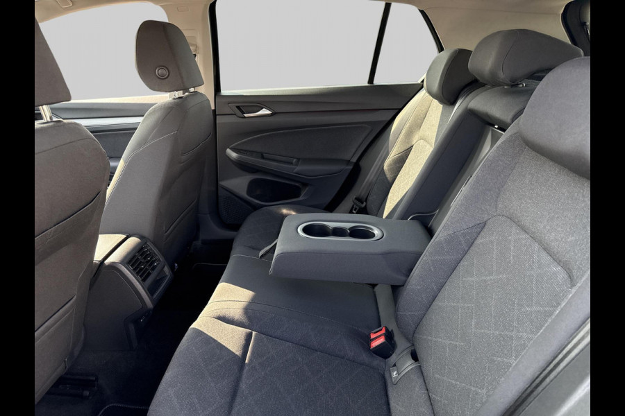 Volkswagen Golf 1.0 TSI Life  | navigatie | ACC | LED | Apple Carplay/Android Auto