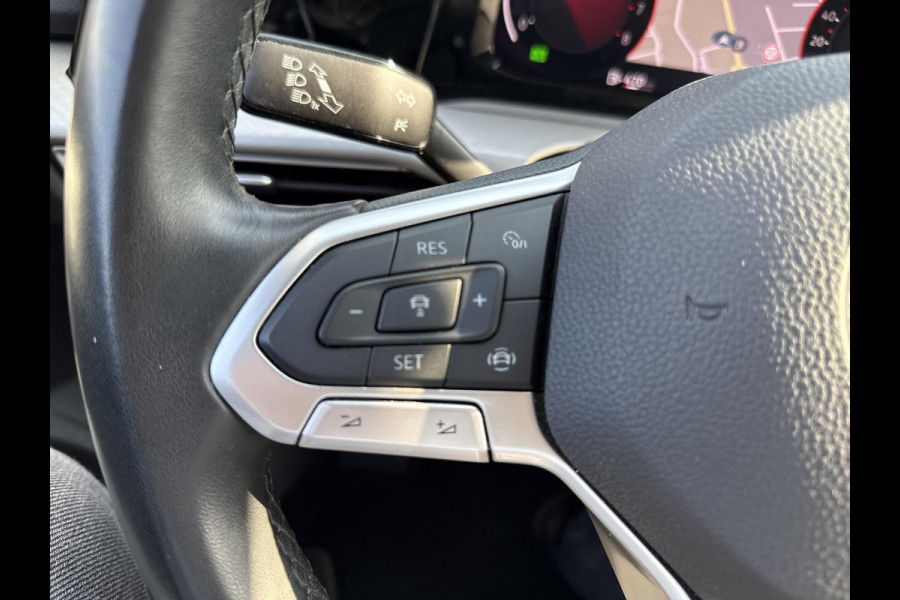 Volkswagen Golf 1.0 TSI Life  | navigatie | ACC | LED | Apple Carplay/Android Auto