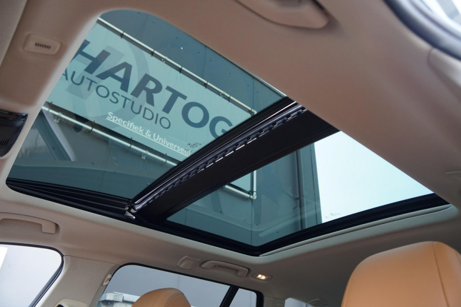 BMW 5 Serie Touring 530i xDrive Executive + PANO / ADAPTIEVE DEMPING / CAMERA / DODEHOEKDETECTIE / DEALER ONDERHOUDEN