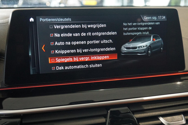 BMW 5 Serie Touring 530i xDrive Executive + PANO / ADAPTIEVE DEMPING / CAMERA / DODEHOEKDETECTIE / DEALER ONDERHOUDEN
