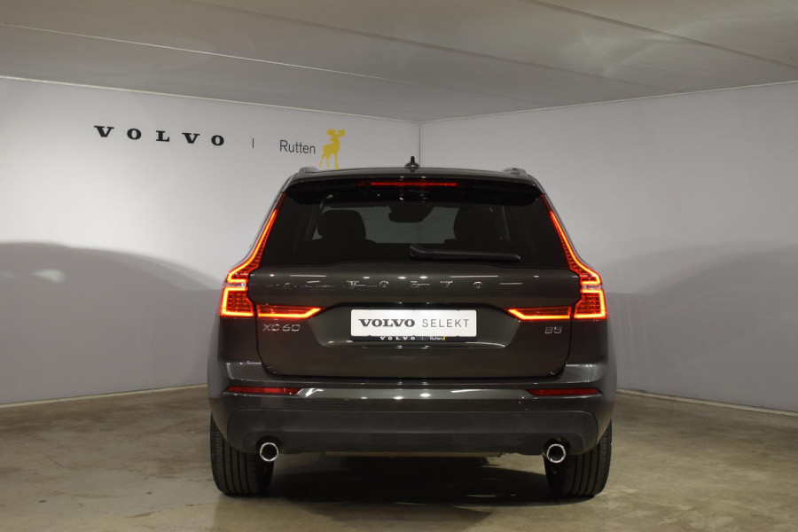 Volvo XC60 B5 250PK Momentum Exclusive / Navigatie / Adaptieve Cruisecontrol / 360 Camera / Head Up Display / Panorama Dak /  LM Velgen /