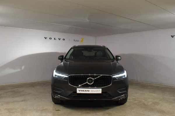 Volvo XC60 B5 250PK Momentum Exclusive / Navigatie / Adaptieve Cruisecontrol / 360 Camera / Head Up Display / Panorama Dak /  LM Velgen /