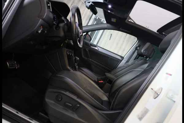 Volkswagen Tiguan 1.4 TSI 4Motion R Line / AUT / Memory / Elek Stoelen / Navi / F1 / Camera / Head Up / Leder / Led / Pano / 19 In