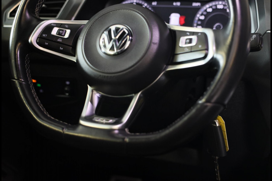 Volkswagen Tiguan 1.4 TSI 4Motion R Line / AUT / Memory / Elek Stoelen / Navi / F1 / Camera / Head Up / Leder / Led / Pano / 19 In