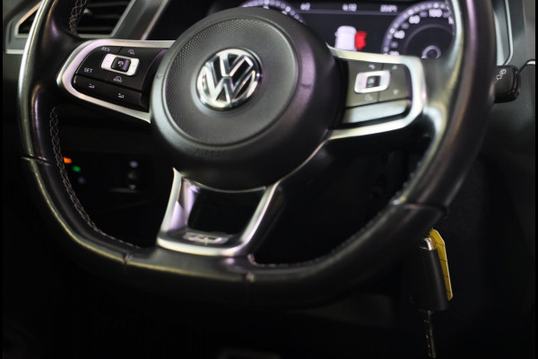 Volkswagen Tiguan 1.4 TSI 4Motion R Line / AUT / Memory / Elek Stoelen / Navi / F1 / Camera / Head Up / Leder / Led / Pano / 19 In