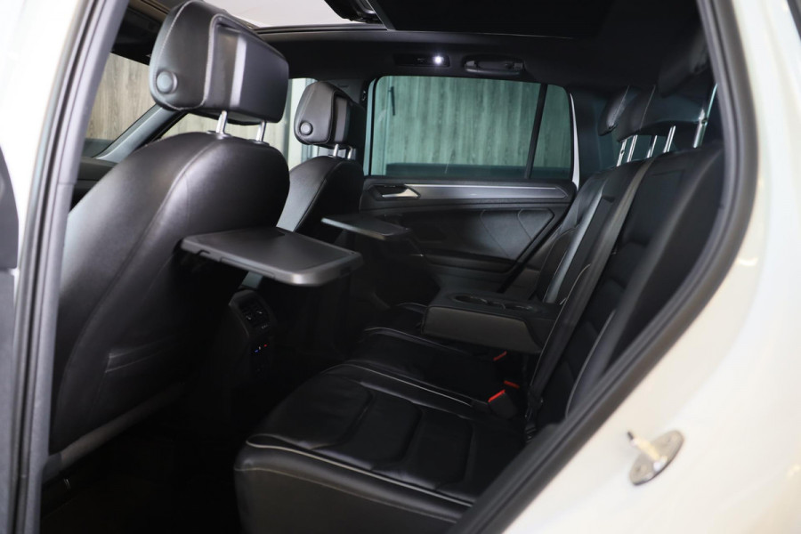 Volkswagen Tiguan 1.4 TSI 4Motion R Line / AUT / Memory / Elek Stoelen / Navi / F1 / Camera / Head Up / Leder / Led / Pano / 19 In