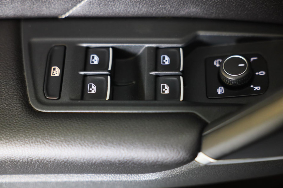 Volkswagen Tiguan 1.4 TSI 4Motion R Line / AUT / Memory / Elek Stoelen / Navi / F1 / Camera / Head Up / Leder / Led / Pano / 19 In