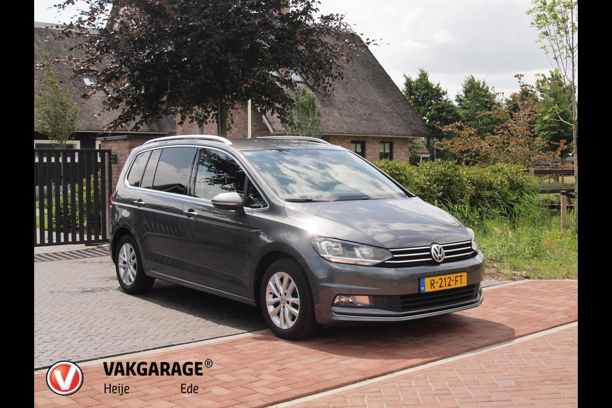 Volkswagen Touran 1.4 TSI Highline 7persoons | Automaat | Trekhaak | Parkeersensoren | Cruise Control | Volkswagen Touran 1.4 TSI Highline 7persoons | Automaat | Trekhaak | Parkeersensoren | Cruise Control |