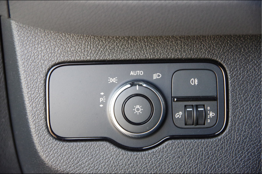 Mercedes-Benz Sprinter 316 2.2 CDI L2H1 TREKHAAK, MBUX 10,25'', CRUISE, STOELVERWARMING, CLIMA, NAVI, COMFORT STOEL