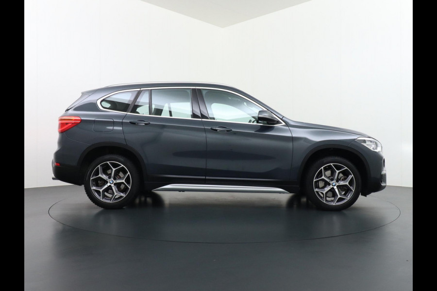 BMW X1 sDrive20i TREKHAAK | ELEK. KOFFER | LEDER | RIJKLAAR INCL. 12 MND. BOVAGGARANTIE