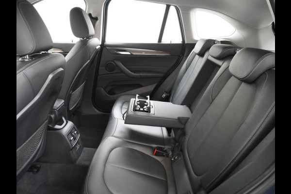 BMW X1 sDrive20i TREKHAAK | ELEK. KOFFER | LEDER | RIJKLAAR INCL. 12 MND. BOVAGGARANTIE