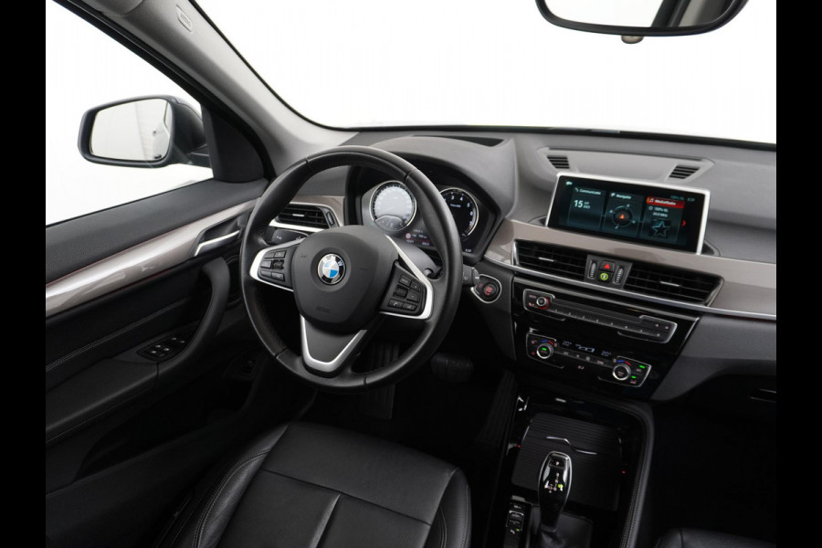 BMW X1 sDrive20i TREKHAAK | ELEK. KOFFER | LEDER | RIJKLAAR INCL. 12 MND. BOVAGGARANTIE