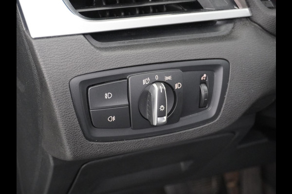BMW X1 sDrive20i TREKHAAK | ELEK. KOFFER | LEDER | RIJKLAAR INCL. 12 MND. BOVAGGARANTIE
