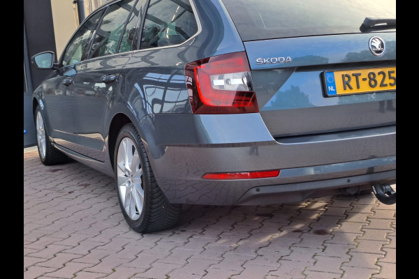 Škoda Octavia Combi 1.0 TSI Greentech Style Business | Automaat | Trekhaak | Stoelverwarming | All-seasons | Cruise |