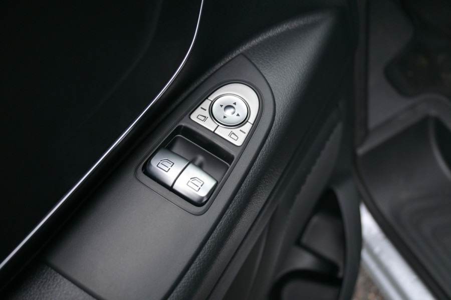 Mercedes-Benz Vito 116 CDI L2 Pro 2500 kg trekhaak, Smartphone integratie pakket, Achterdeuren