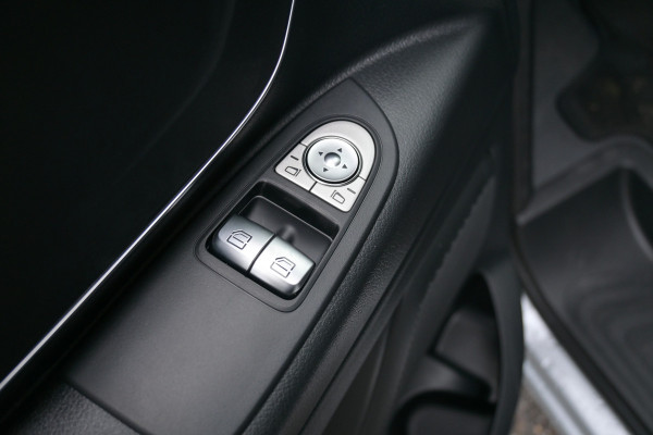 Mercedes-Benz Vito 116 CDI L2 Pro 2500 kg trekhaak, Smartphone integratie pakket, Achterdeuren