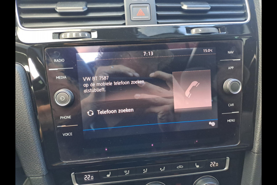 Volkswagen GOLF Variant 1.4 TSI Highline R-line | LED | Pano | Trekhaak | ACC | Navi | App-connect | Virtual |