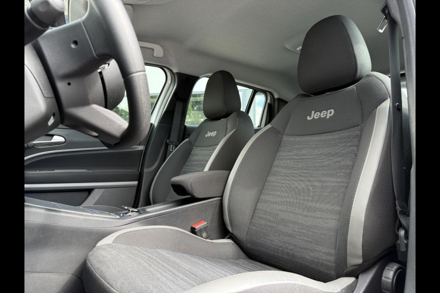 Jeep Avenger Longitude 54 kWh | Navi | Carplay | Stoelverwarming |