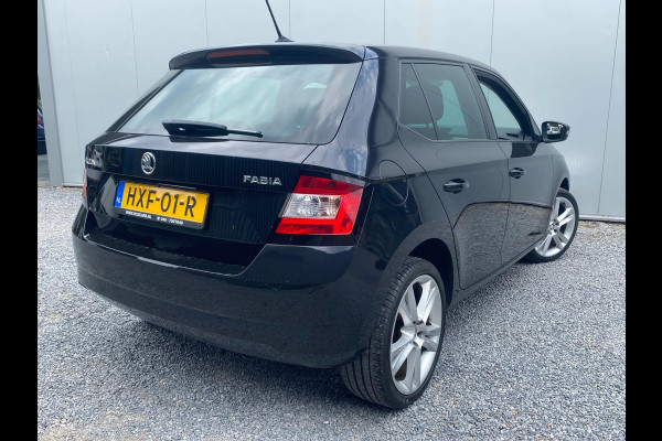 Škoda Fabia 1.0 TSI Monte Carlo | Carplay|Navigatie|ACC|Front-Assist|Stoelverw|Clima|Parkpilot|Xenon