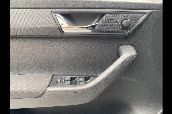 Škoda Fabia 1.0 TSI Monte Carlo | Carplay|Navigatie|ACC|Front-Assist|Stoelverw|Clima|Parkpilot|Xenon