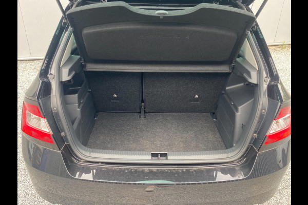Škoda Fabia 1.0 TSI Monte Carlo | Carplay|Navigatie|ACC|Front-Assist|Stoelverw|Clima|Parkpilot|Xenon
