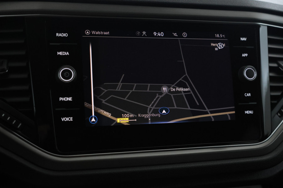 Volkswagen T-Roc 1.0 TSI Style Business extreem weinig kms!