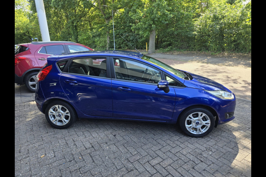 Ford Fiesta 1.0 Style Ultimate | 2E EIGENAAR| 12MND GARANTIE | NAVI | CRUISE | LMV |PDC |AIRCO |