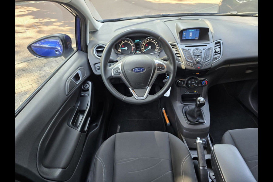 Ford Fiesta 1.0 Style Ultimate | 2E EIGENAAR| 12MND GARANTIE | NAVI | CRUISE | LMV |PDC |AIRCO |