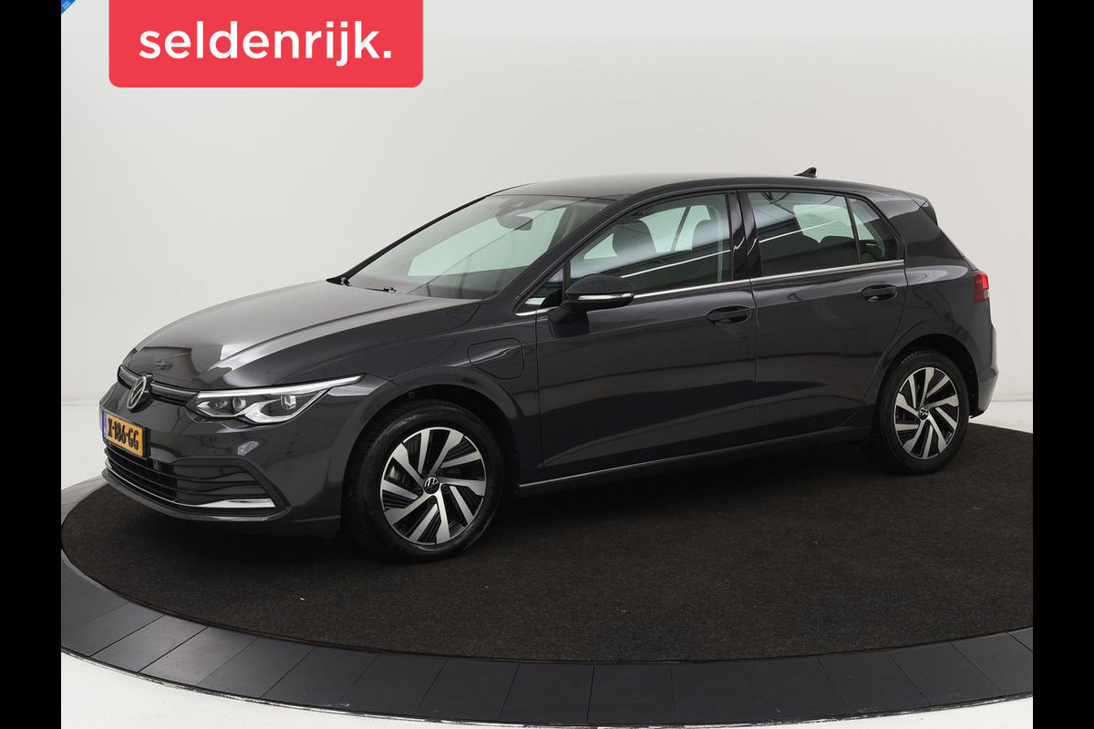 Volkswagen Golf 1.4 eHybrid Style | Stoel & stuurverwarming | Carplay | Sfeerverlichting | Massage | Memory | Parkeerhulp | Navigatie | Full LED | Adaptive cruise Volkswagen Golf 1.4 eHybrid Style | Stoel & stuurverwarming | Carplay | Sfeerverlichting | Massage | Memory | Parkeerhulp | Navigatie | Full LED | Adaptive cruise