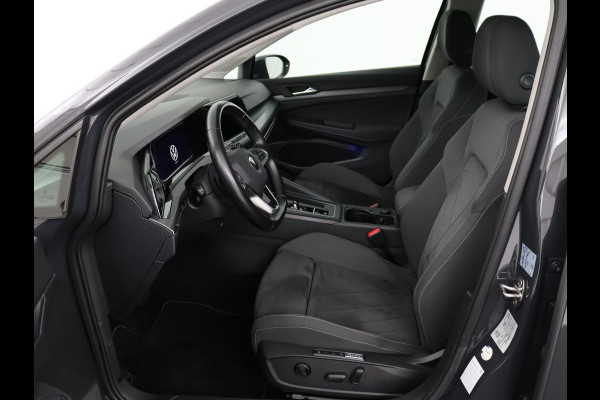 Volkswagen Golf 1.4 eHybrid Style | Stoel & stuurverwarming | Carplay | Sfeerverlichting | Massage | Memory | Parkeerhulp | Navigatie | Full LED | Adaptive cruise